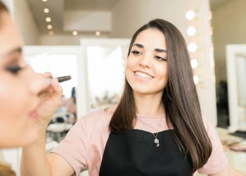7-Ways-to-Get-More-Clients-As-a-Makeup-Artist