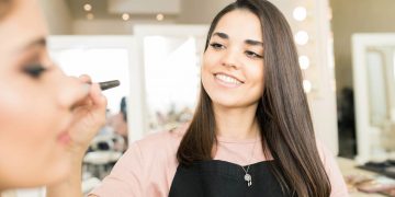 7-Ways-to-Get-More-Clients-As-a-Makeup-Artist